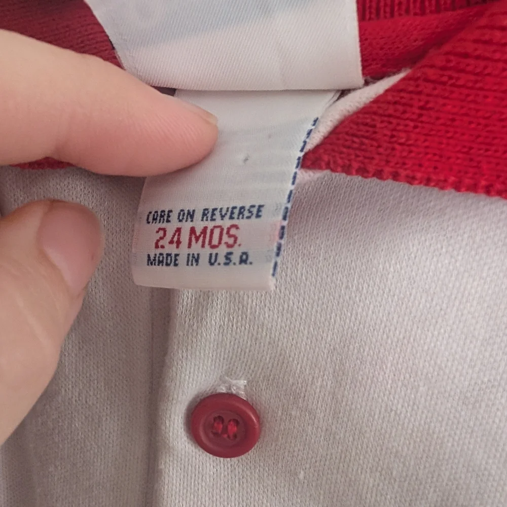 $ Vintage OshKosh‎ B'gosh Red and White Kids Shirt